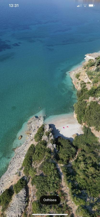 Hotel Odhisea Qeparo Buitenkant foto