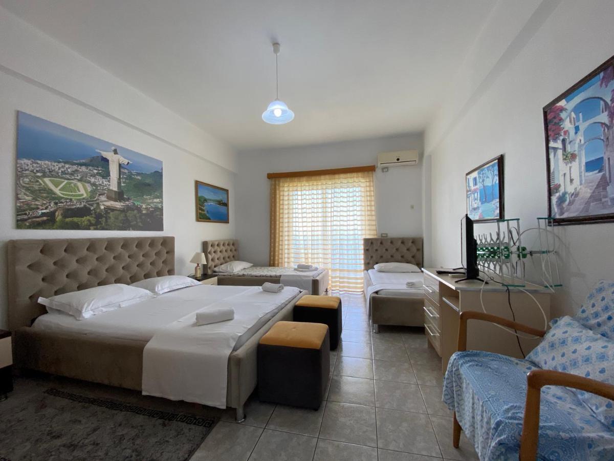 Hotel Odhisea Qeparo Buitenkant foto