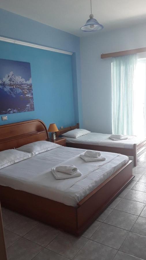 Hotel Odhisea Qeparo Buitenkant foto